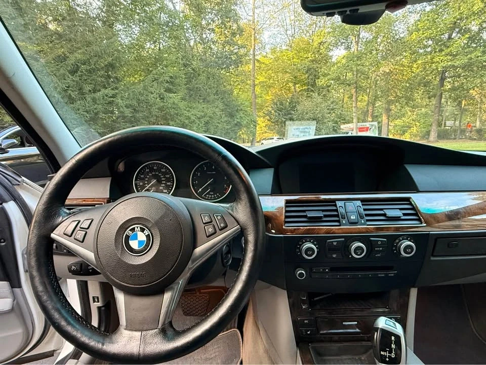 2008 BMW E60 5 Series Sedan - Image 10 of 18