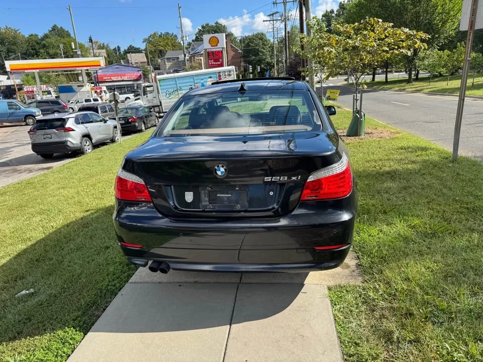 2008 BMW E60 5 Series Sedan - Image 8 of 17