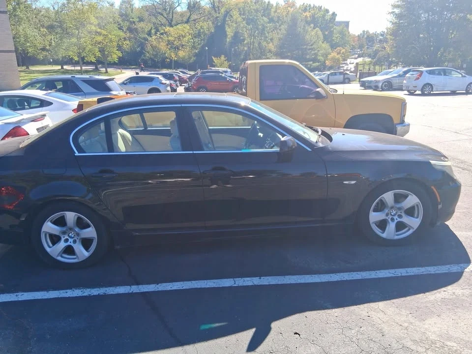 2008 BMW E60 5 Series Sedan - Image 2 of 3