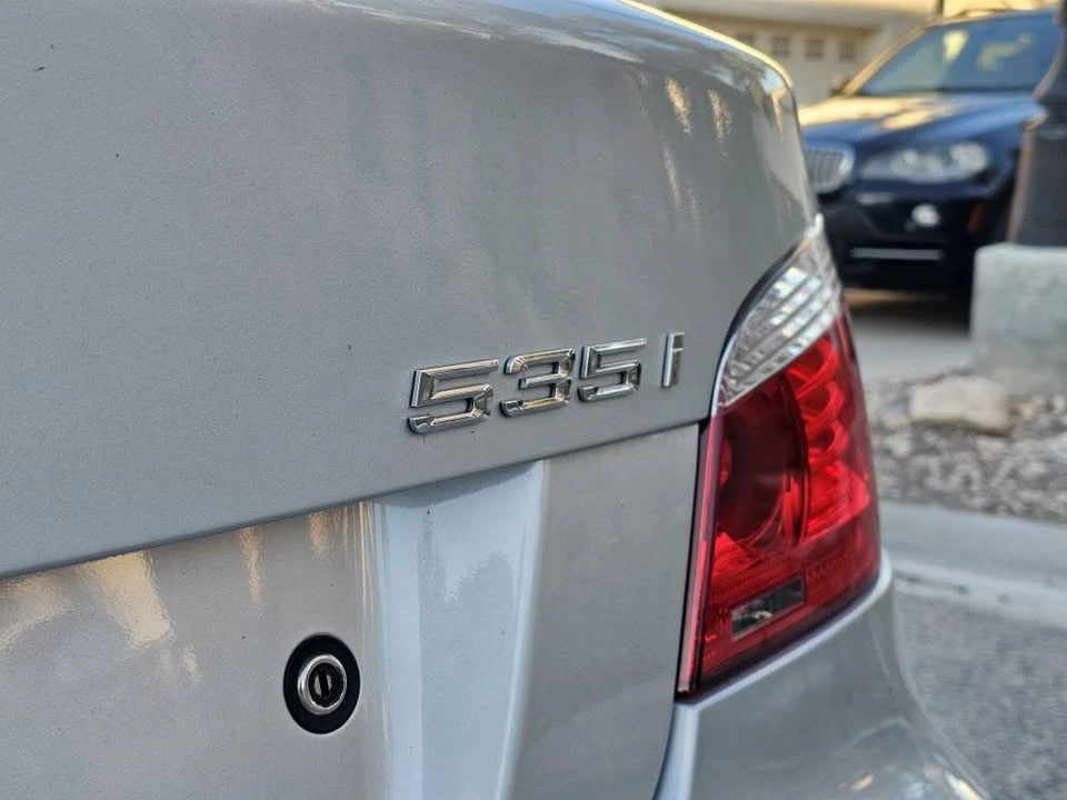 2008 BMW E60 5 Series Sedan - Image 14 of 17