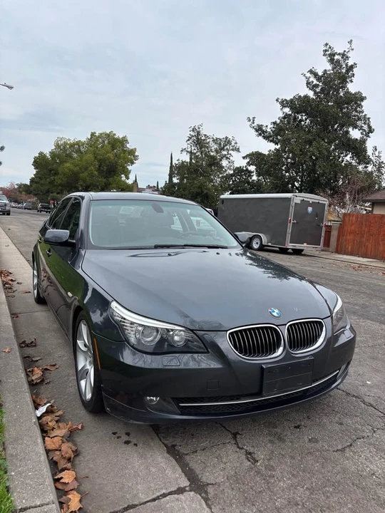 2008 BMW E60 5 Series Sedan - Image 2 of 7