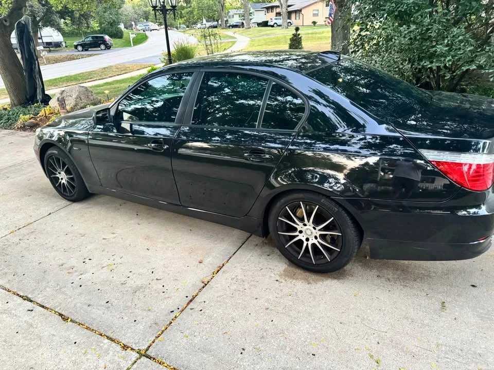 2008 BMW E60 5 Series Sedan - Image 2 of 5