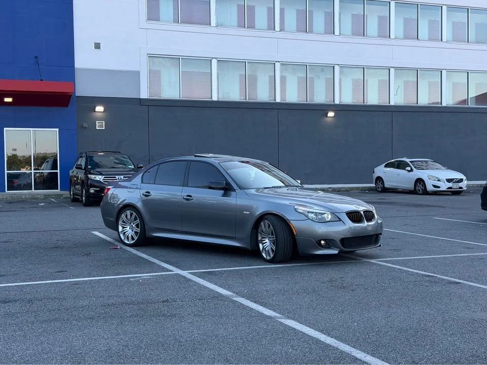 2008 BMW E60 545i & 550i Sedan - Image 4 of 11