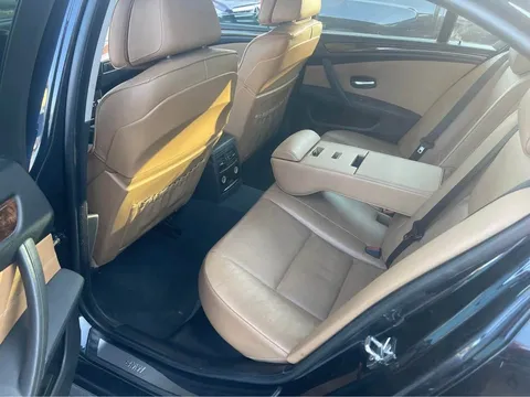 2008 BMW 5 Series 550i Sedan