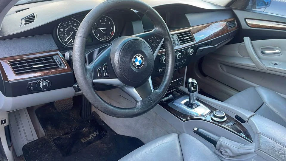 2008 BMW E60 545i & 550i Sedan - Image 4 of 8