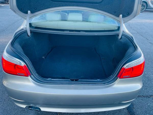 2008 BMW E60 5 Series Sedan - Image 16 of 17