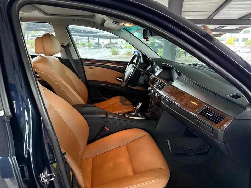 2008 BMW E60 5 Series Sedan - Image 9 of 17