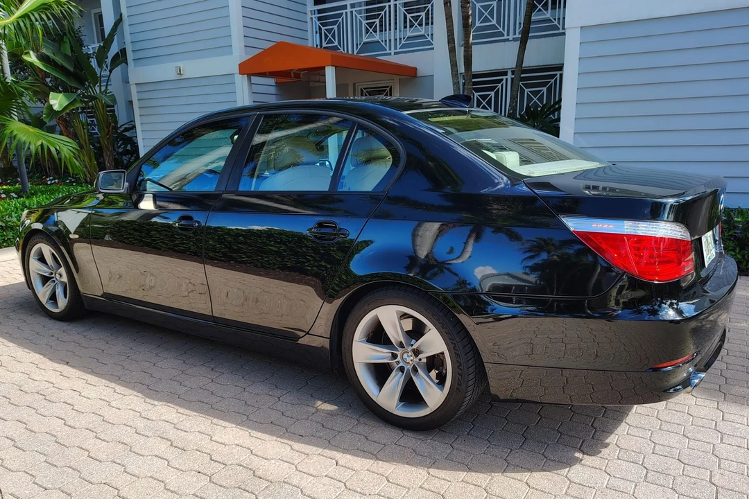2008 BMW E60 5 Series Sedan - Image 2 of 9