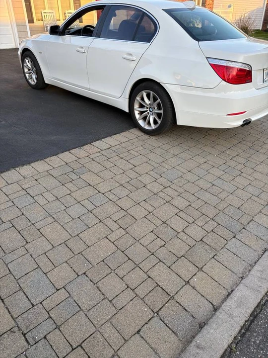 2008 BMW E60 5 Series Sedan - Image 4 of 8