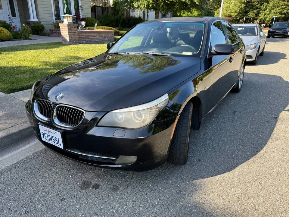 2008 BMW E60 5 Series Sedan - Image 2 of 10