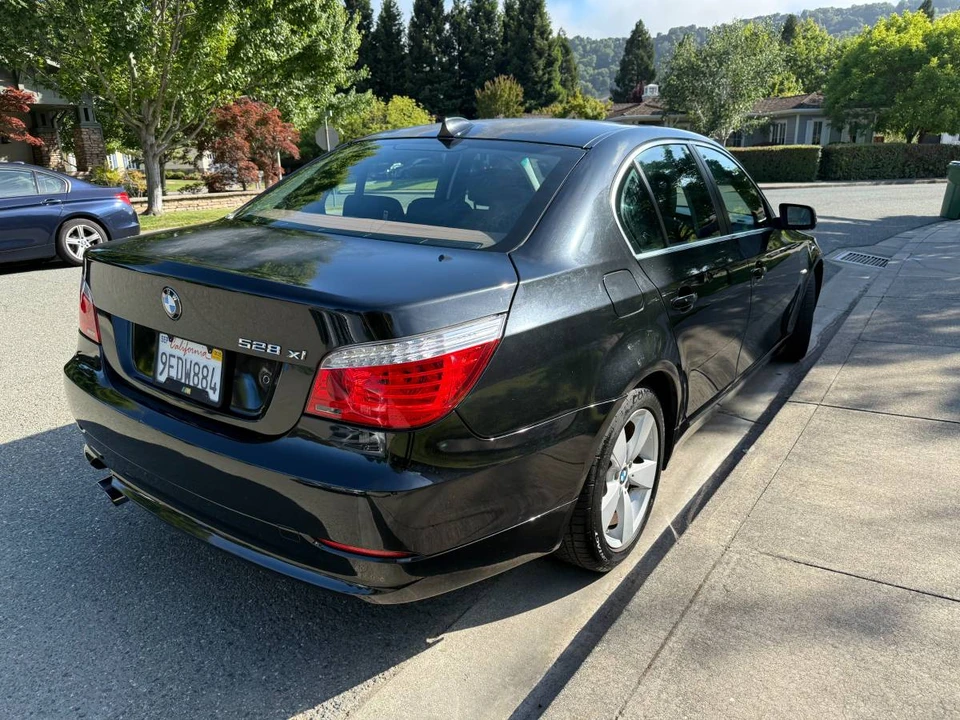 2008 BMW E60 5 Series Sedan - Image 4 of 10