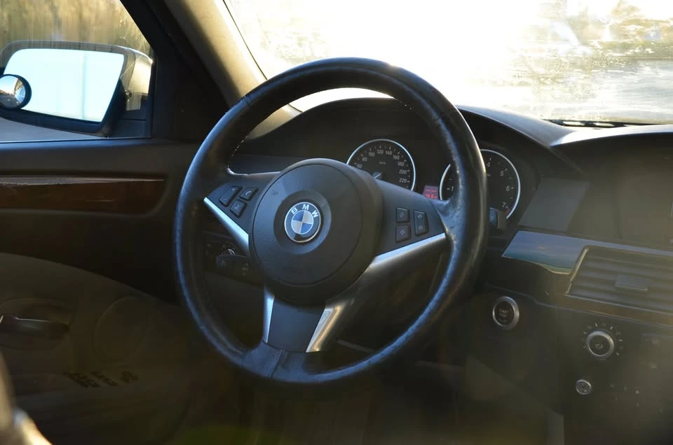 2008 BMW E60 5 Series Sedan - Image 16 of 18
