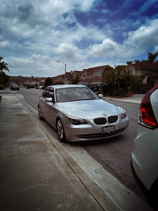 2008 BMW E60 5 Series Sedan - Image 2 of 10