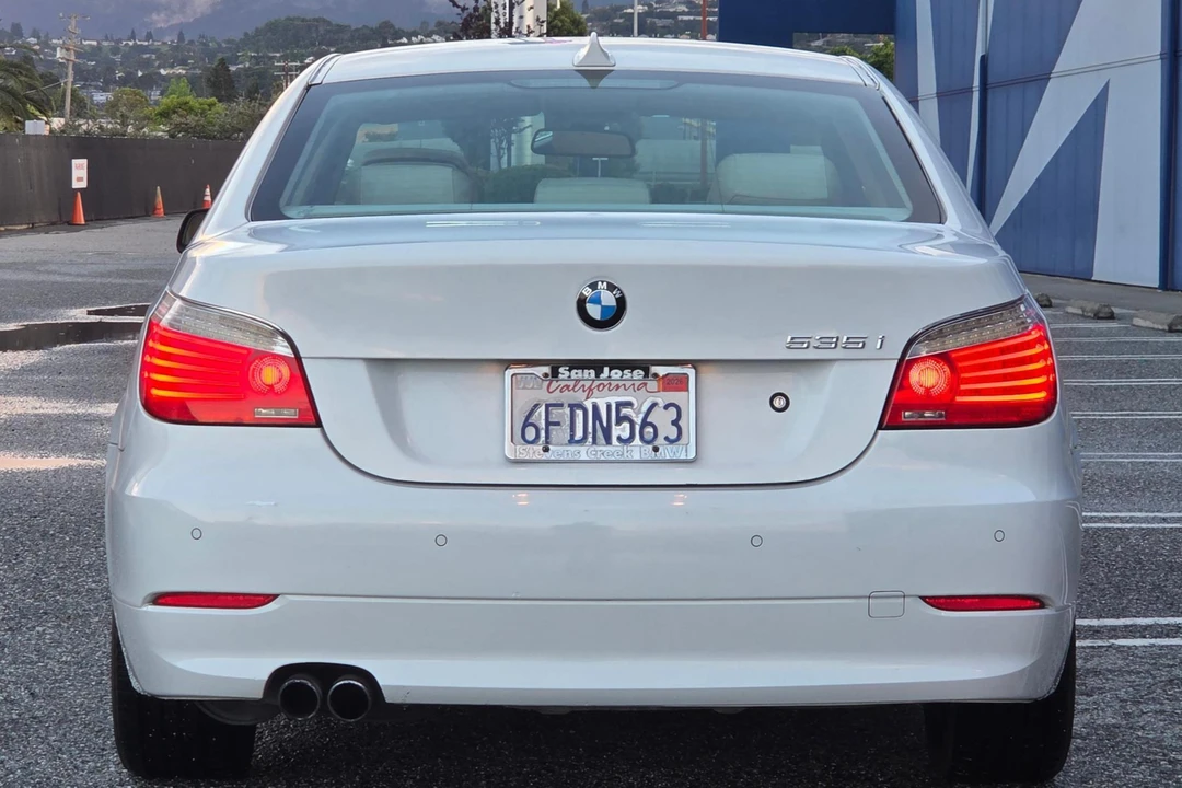 2008 BMW E60 5 Series Sedan - Image 5 of 31