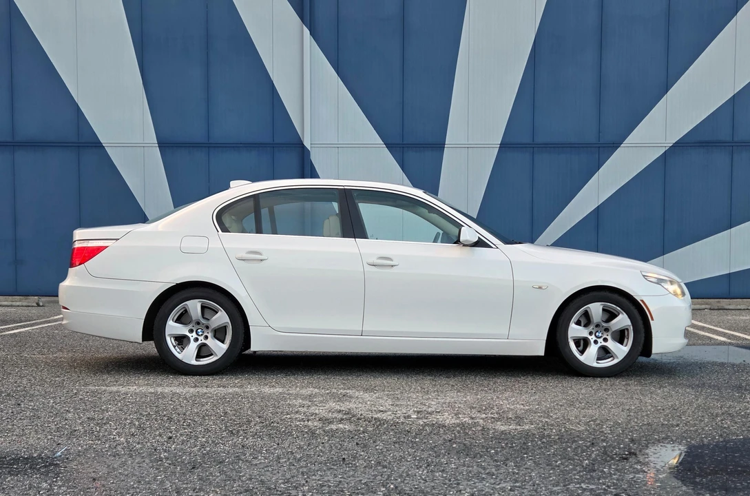 2008 BMW E60 5 Series Sedan - Image 12 of 31
