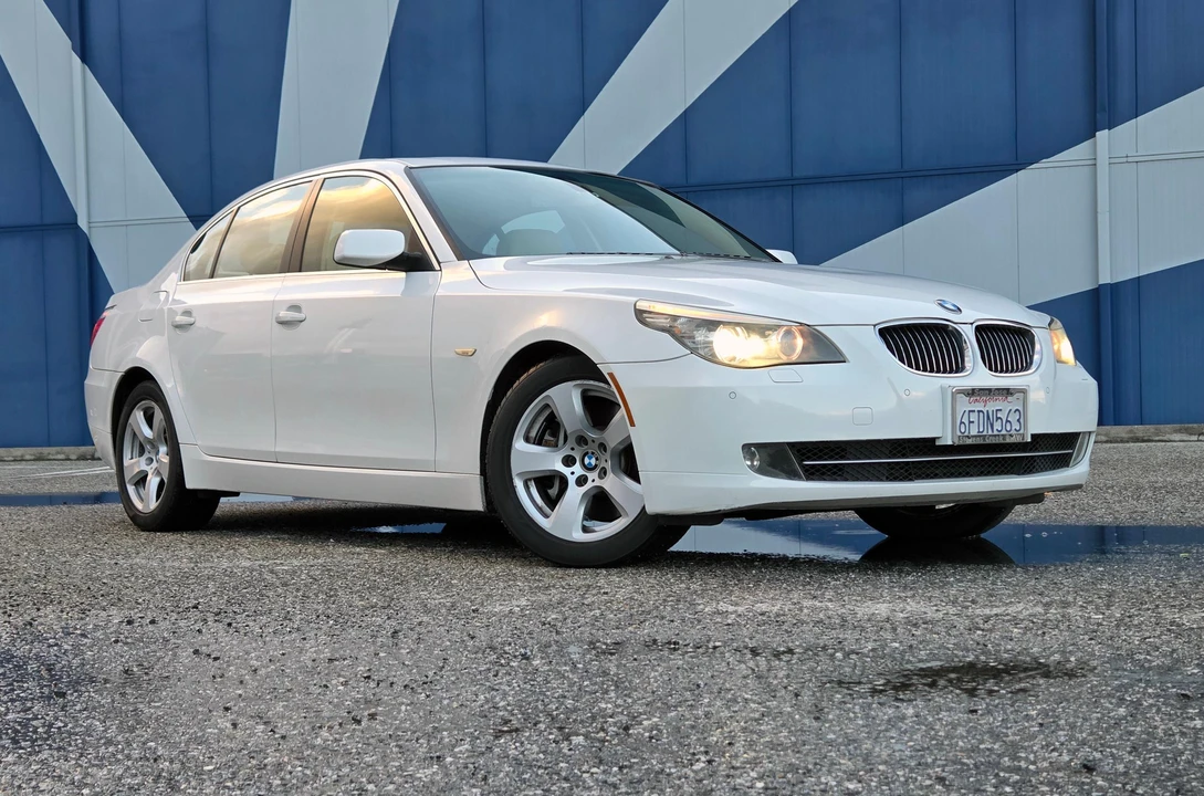 2008 BMW E60 5 Series Sedan - Image 14 of 31