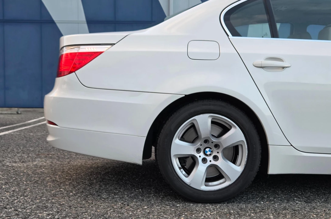 2008 BMW E60 5 Series Sedan - Image 31 of 31