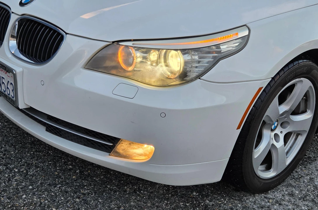 2008 BMW E60 5 Series Sedan - Image 19 of 31