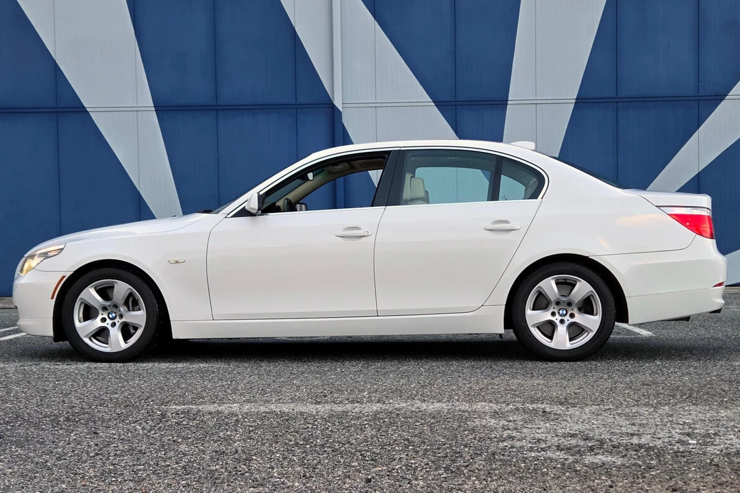 2008 BMW E60 5 Series Sedan - Image 3 of 31