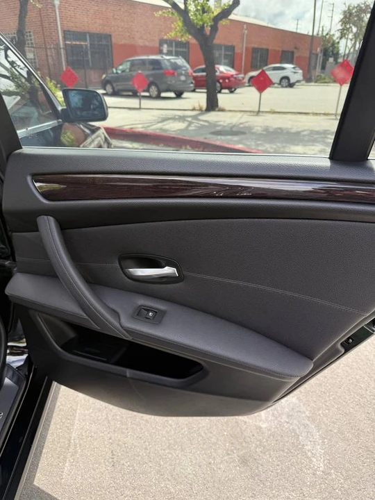 2008 BMW E60 5 Series Sedan - Image 17 of 21