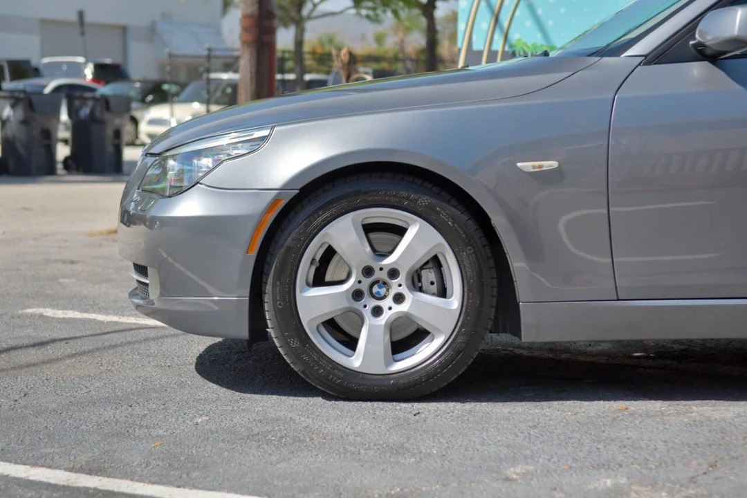 2008 BMW E60 5 Series Sedan - Image 6 of 12