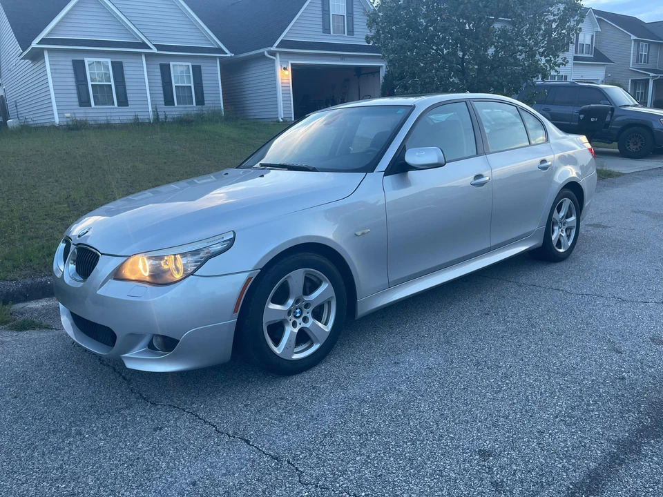 2008 BMW E60 5 Series Sedan - Image 9 of 31
