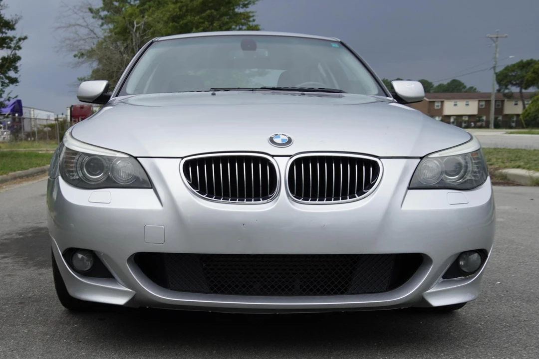 2008 BMW E60 5 Series Sedan - Image 2 of 31
