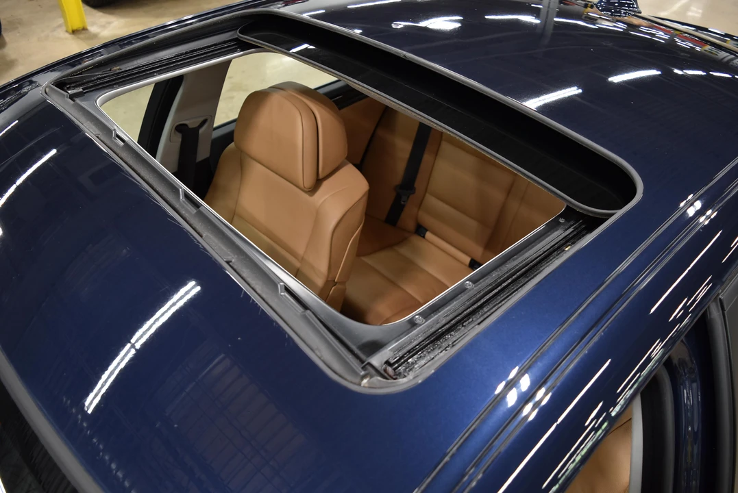 2008 BMW E60 5 Series Sedan - Image 23 of 31