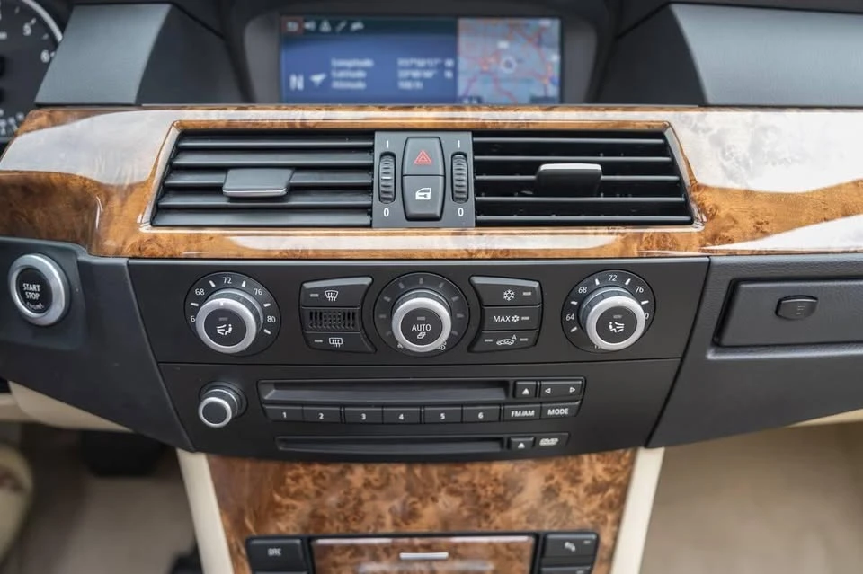 2008 BMW E60 5 Series Sedan - Image 15 of 20
