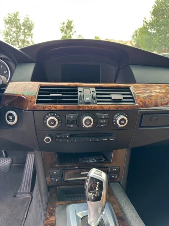 2008 BMW E60 5 Series Sedan - Image 14 of 21