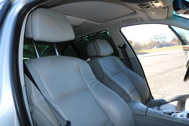 2008 BMW E60 545i & 550i Sedan - Image 4 of 7