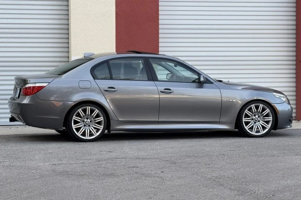 2008 BMW E60 545i & 550i Sedan - Image 3 of 7
