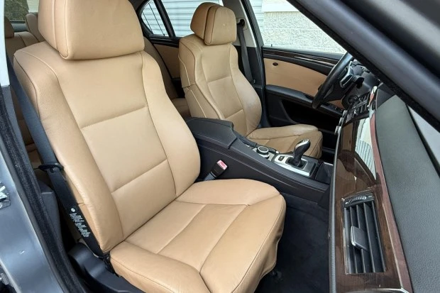 2008 BMW E60 545i & 550i Sedan - Image 4 of 7