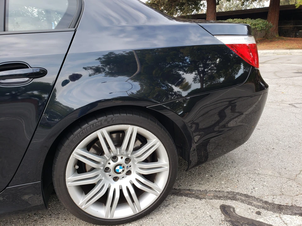2008 BMW E60 545i & 550i Sedan - Image 17 of 31