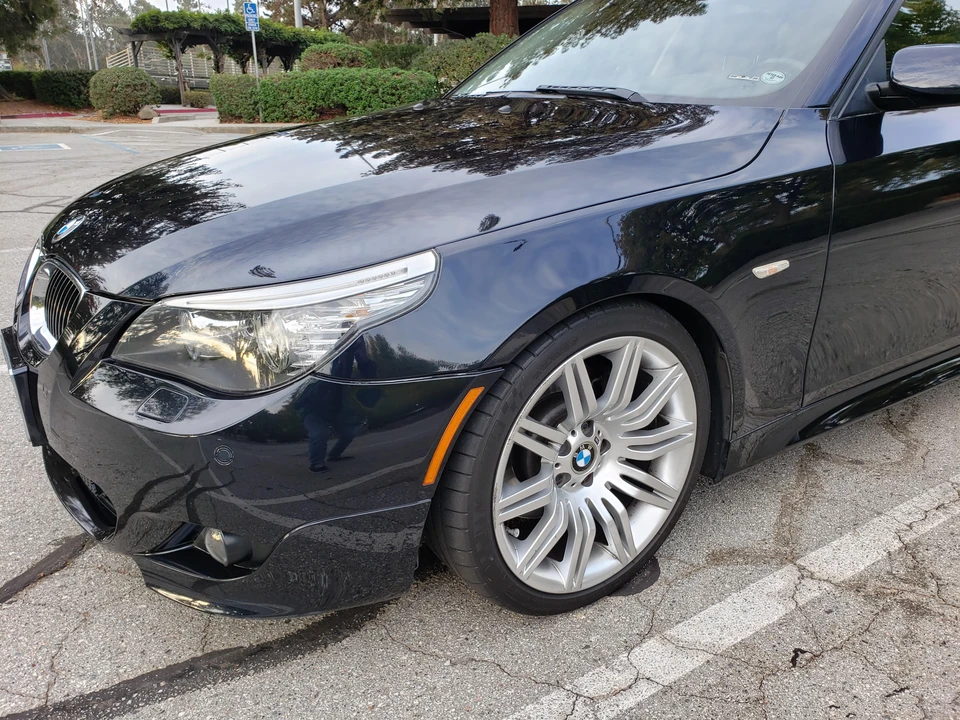 2008 BMW E60 545i & 550i Sedan - Image 14 of 31