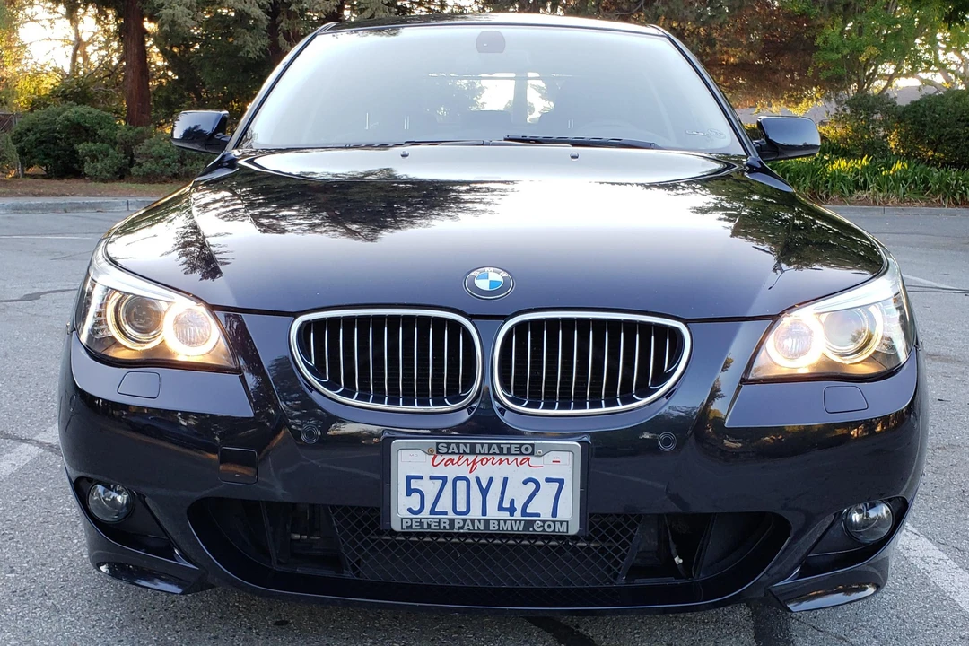 2008 BMW E60 545i & 550i Sedan - Image 2 of 31