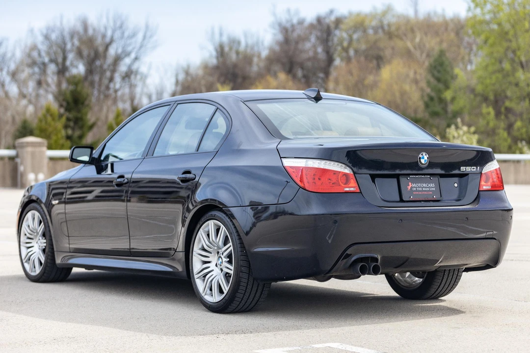 2008 BMW E60 545i & 550i Sedan - Image 24 of 31