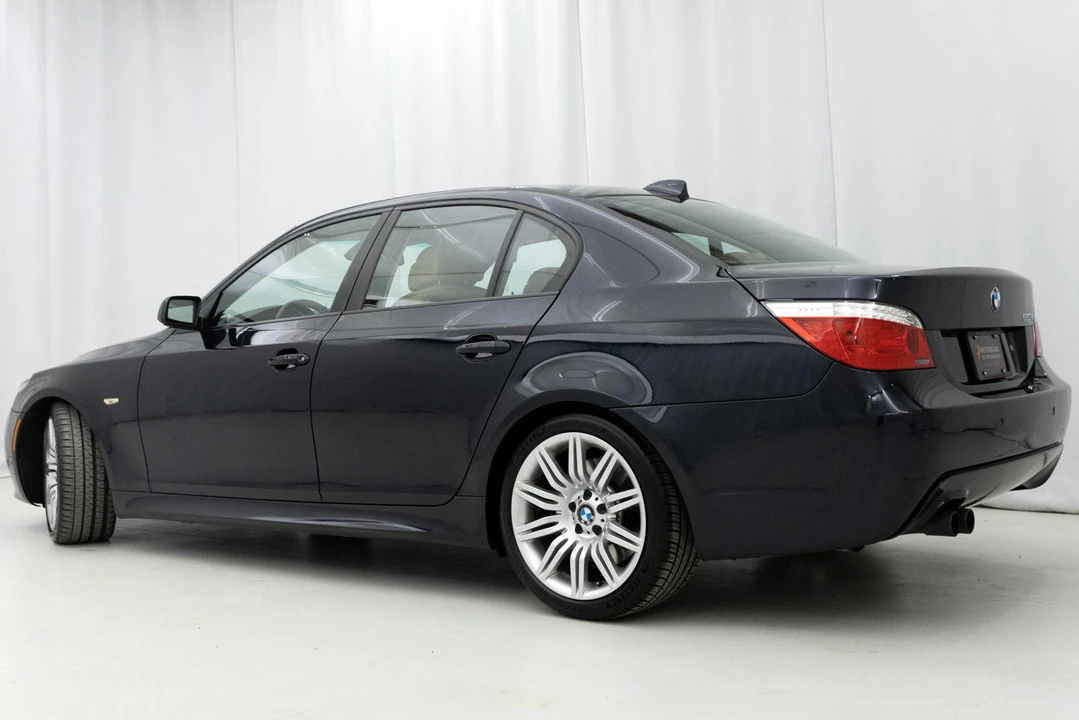 2008 BMW E60 545i & 550i Sedan - Image 21 of 31