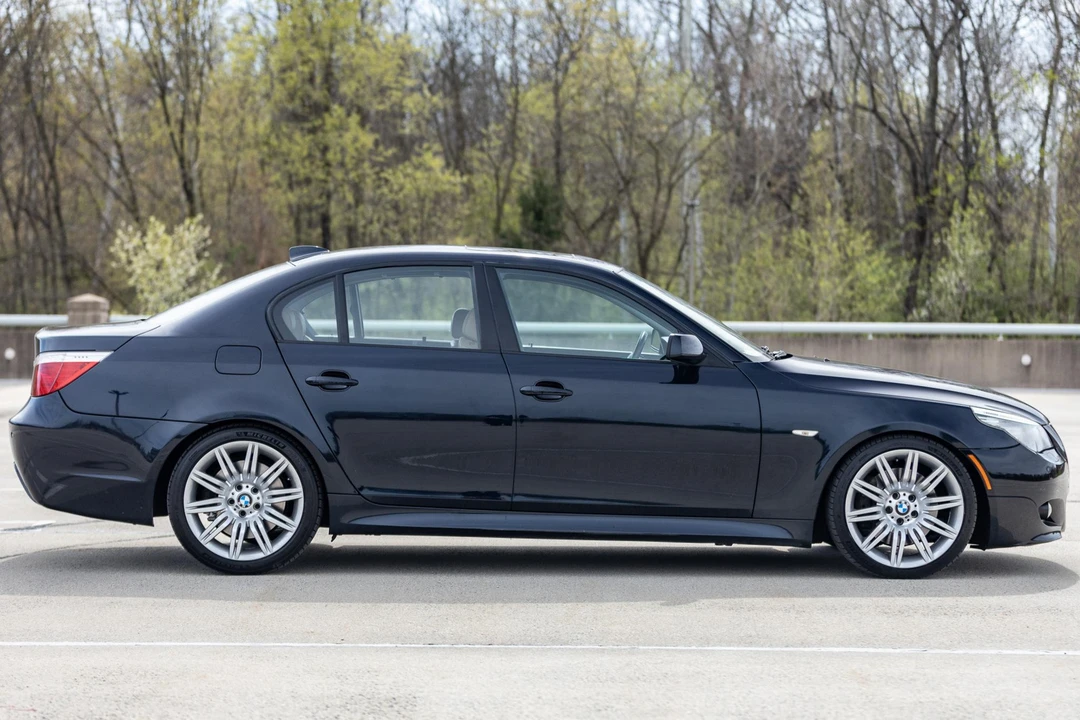 2008 BMW E60 545i & 550i Sedan - Image 3 of 31