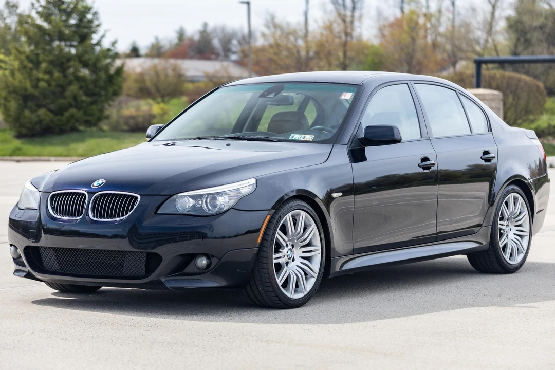 2008 BMW E60 545i & 550i Sedan - Image 17 of 31