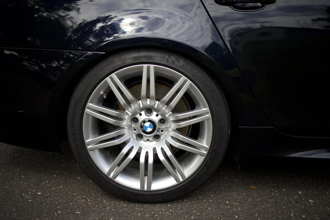 2008 BMW E60 545i & 550i Sedan - Image 22 of 31