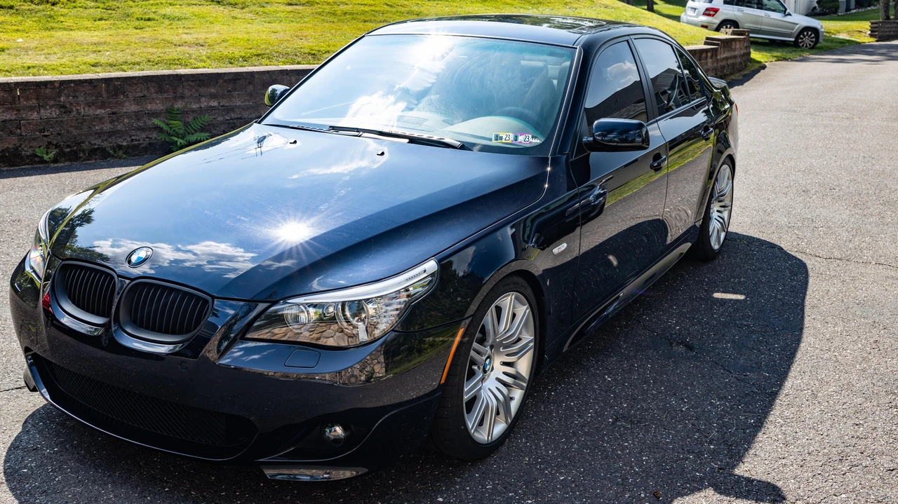 2008 BMW E60 545i & 550i Sedan - Image 8 of 31