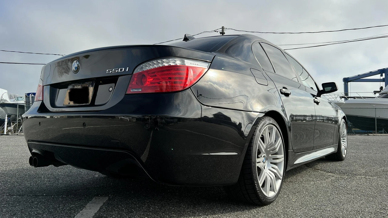 2008 BMW E60 545i & 550i Sedan - Image 10 of 11