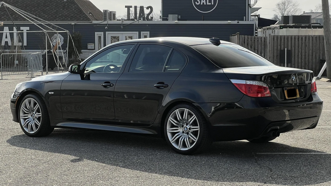 2008 BMW E60 545i & 550i Sedan - Image 7 of 11