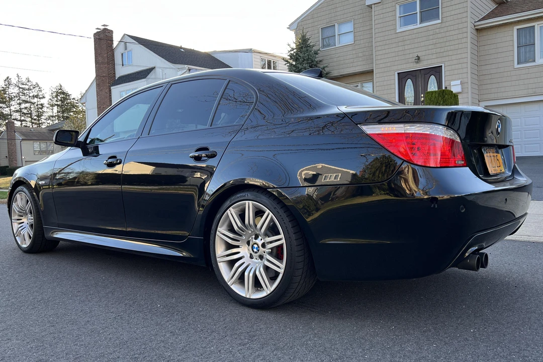 2008 BMW E60 545i & 550i Sedan - Image 4 of 11