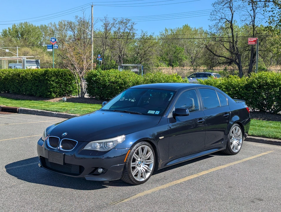 2008 BMW E60 545i & 550i Sedan - Image 9 of 31