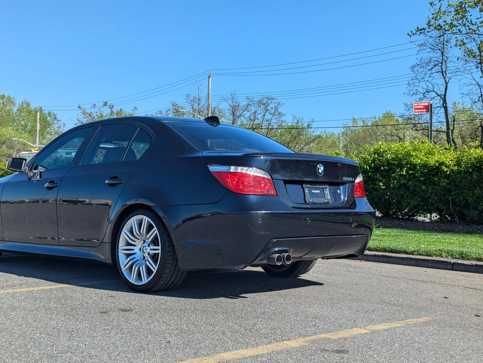 2008 BMW E60 545i & 550i Sedan - Image 28 of 31