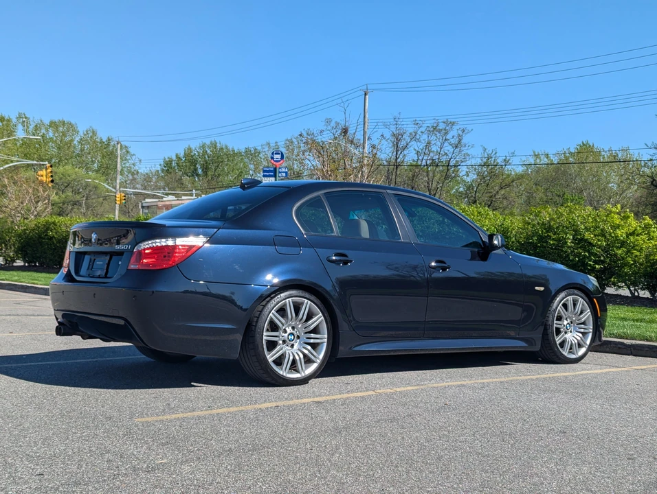 2008 BMW E60 545i & 550i Sedan - Image 15 of 31