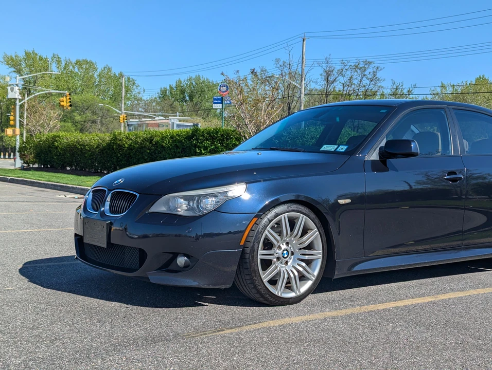 2008 BMW E60 545i & 550i Sedan - Image 22 of 31