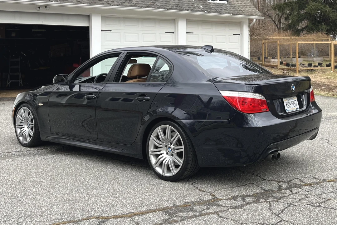 2008 BMW E60 545i & 550i Sedan - Image 4 of 31
